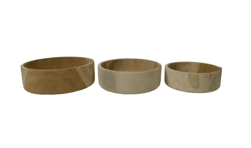 Product image 4 of the product “Salad bowls round, flat from teak root wood, Set of 3. Sizes: L: 31x31x10cm H. M:28x28x9cm H. S: 23x23x8cm H. ”